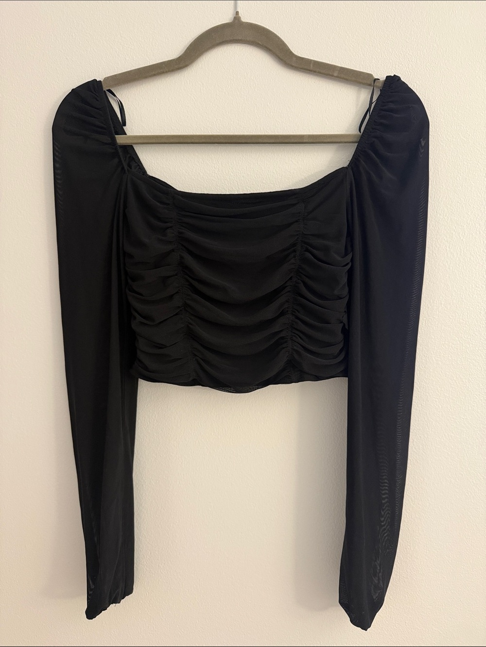Black Ruched Long-Sleeve Crop Top